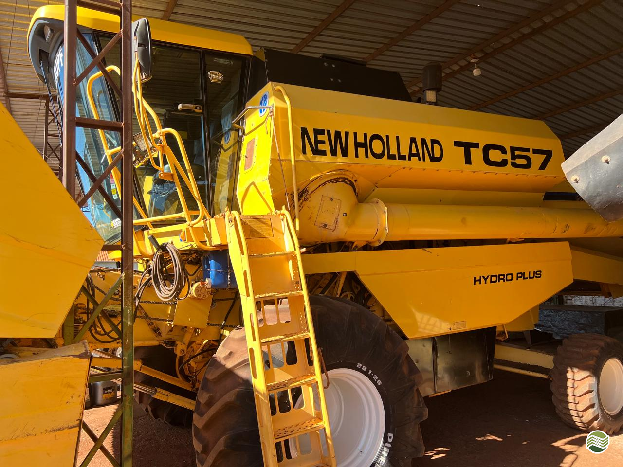 COLHEITADEIRA NEW HOLLAND TC 57 Machine Tratores LAVRAS MINAS GERAIS MG